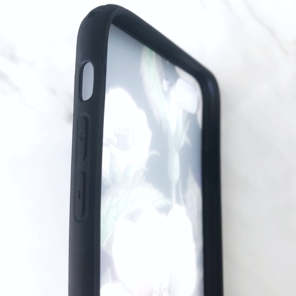 iPhone 7+/8+/7/8/6+/6s+/6 Floral Phone Case - Picture 2 of 3